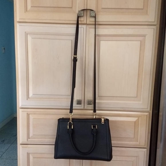 *+50% OFF* Nicole Lee: Black Classic Tote - Picture 2 of 3